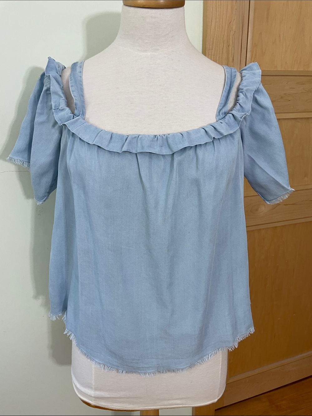 NOISY MAY Light Blue DenimOff-Shoulder Ruffle Top Frayed Edging, Size L